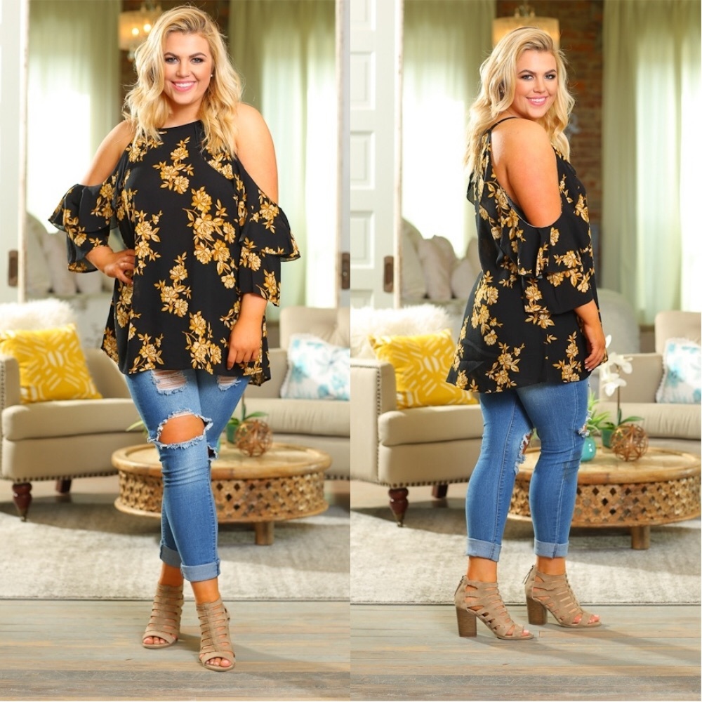 ✨LAST✨PLUS Black and Gold Floral Cold Shoulder Top - Picture 2 of 4